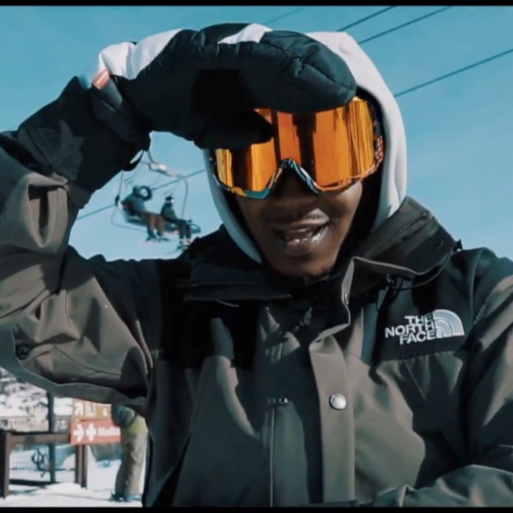 Shaaaarck Rapper Sharc “Gang Pop” – NO JUMPER